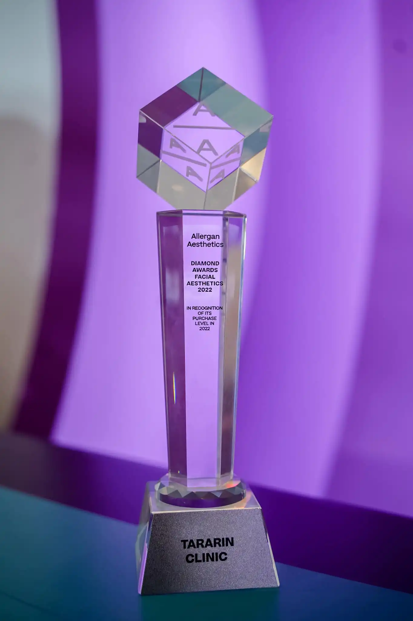 คุณหมอฝน และ คุณหมอแพร เข้ารับรางวัล Allergan Aesthetics Diamond Awards 2022 8