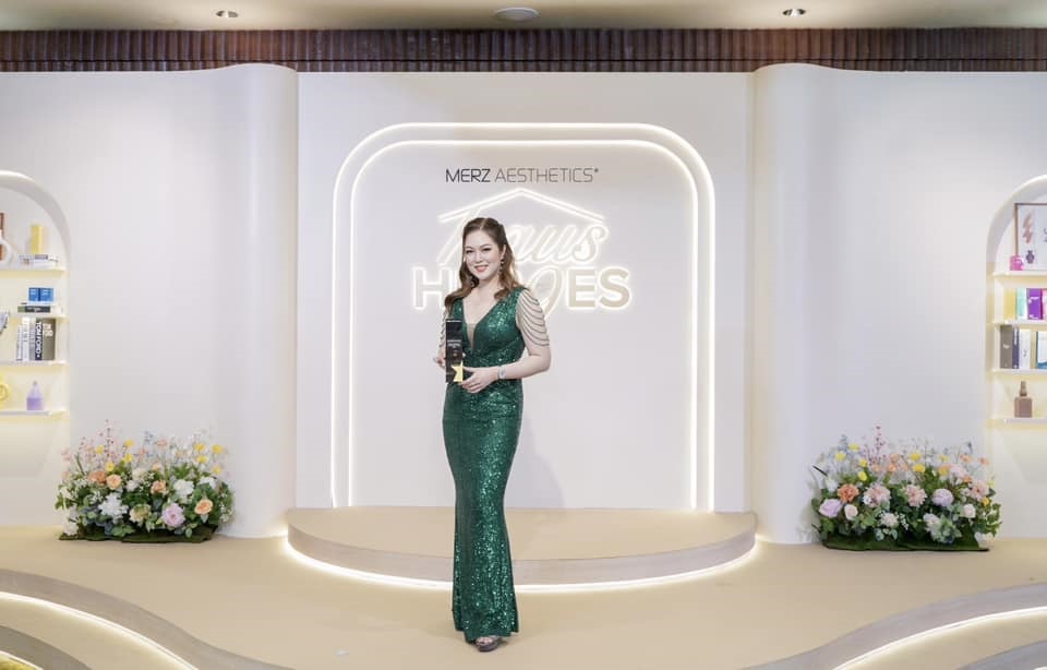 ธารารินคลินิก กวาด 2 รางวัล ในงาน Haus of Heroes จัดโดย Merz Aesthetics Thailand 12